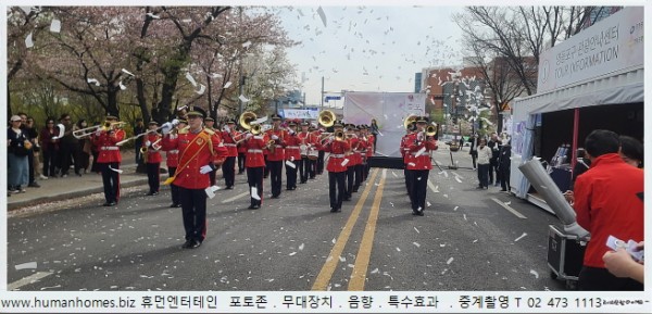 e8c2ab83a98a19a2272fbea8e62bb1c0_1681801